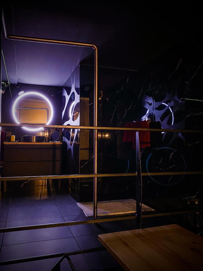 Loveroom Avec Jacuzzi 01 Chazey-sur-Ain Exterior photo